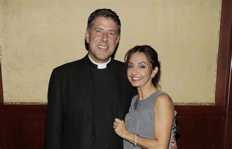 Qué Pasó Con El Padre Alberto Cutié Y Su Mujer