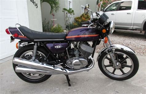 2.8 out of 5 based on 5 user ratings. Purple Widowmaker - 1973 Kawasaki H2 - Bike-urious