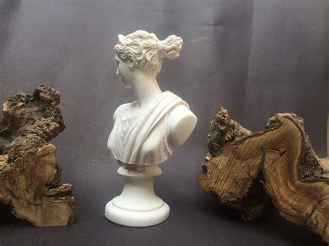 Artemis Diana Buste Griekse Godin Oude Sculptuur Etsy Nederland