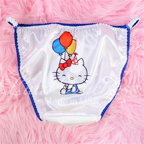 Lace Duchess Classic 80s Cut Hello Kitty Kawaii Birthday Character