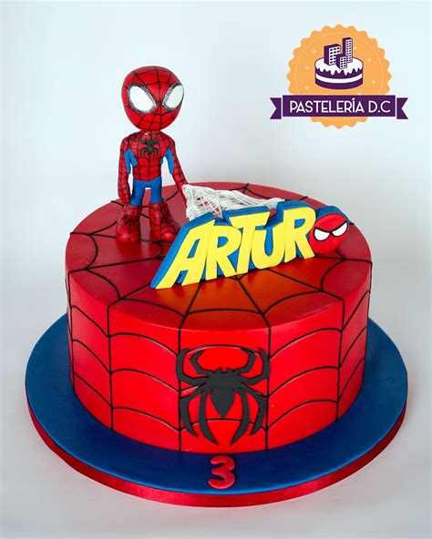 Juegos de cocina online y gratis, para preparar comida de forma virtual. Torta temática de Spiderman para un niño / Spiderman cake ...