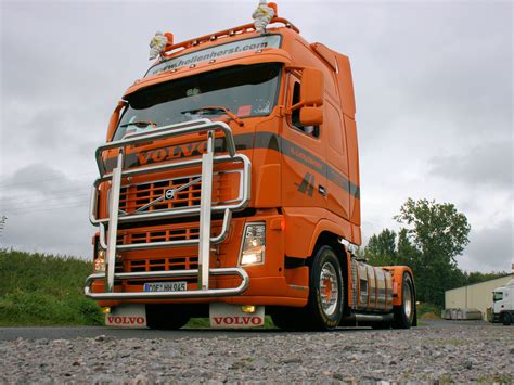Volvo Fh12 Photos Photogallery With 8 Pics