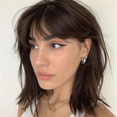 The Most Flattering Mid Length Brown Hairstyles To Try In 2020 Thick