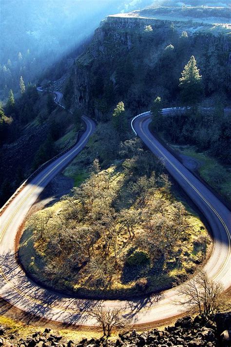 Curvy Road Beautiful Roads Beautiful Places Wonderful Places