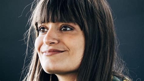 Clara Luciani: "À onze ans, j'ai vendu tous mes jouets ...