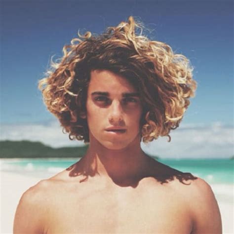 Coolest Surfer Hairstyles That Rock May