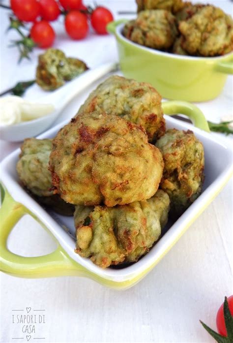 Mia figlia giulia, alla quale era dedicato il pranzo di quella domenica essendo il suo compleanno, mi ha detto che meritavano un bel 10 e lode. Crocchette con bruscandoli e ricotta (con immagini) | Cibo ...