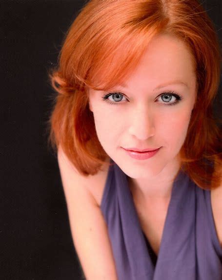 Lindy Booth [sound Of Christmas The Twelve Trees Of Christmas Christmas Magic] Hallmark
