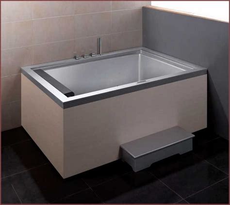 Relaxing and soaking in your tub has never been this aesthetic with the woodbridge freestanding soaking tub. 2 Person Soaking Tub 2 Person Bathtub Dimensions Two ...