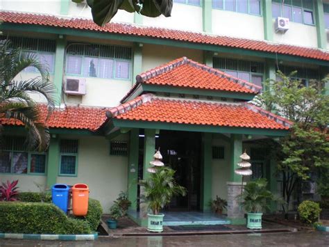 Grafik siswa tempat tinggal1000 jakarta selatan 271 jakarta pusat 181 100 jakarta timur 38 jakarta barat 10 tangerang 8 bekasi 7 6 jakarta utara 1 1. Website Sekolah Al Azhar Jakarta - Kronis l