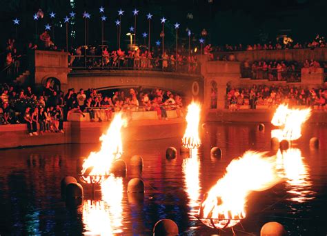 The good this was that the night was getting a bit chilly, so the warmth of the fire felt comfy. WaterFire Providence, Elemental Alchemy