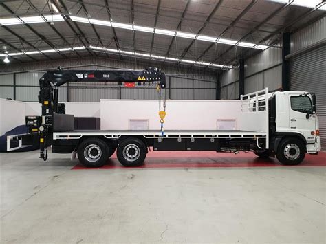 Designed to improve the quality of driving experience, euro 6 500 series comes with a modern ergonomic cabin complemented with features like full suspension driver's cab*, power steering, power. Hino FM 2628-500 Series Crane Truck, Trucks, Trailers Utes Hino VIC | Power Farming