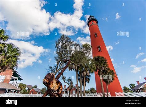 Ponce De Leon Inlet Lighthouse And Museum In Ponce Usa Stock Photo Alamy
