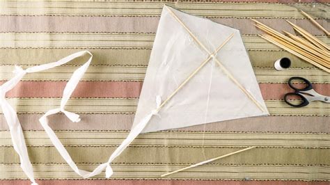 How To Make A Kite Out Of Plastic Bags