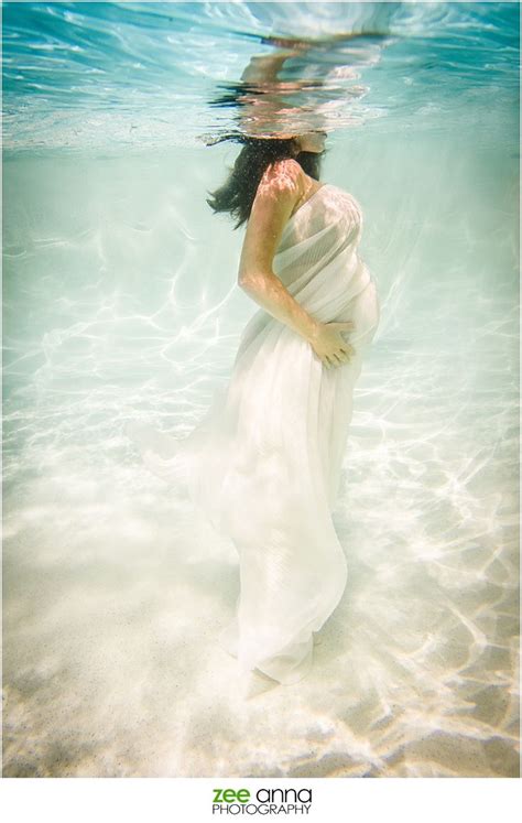 Naples Underwater Maternity Session With Zee Anna Photography Underwater Maternity Photography