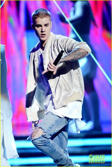 Justin Bieber S Billboard Music Awards 2016 Performance Video Watch Now Justin Bie