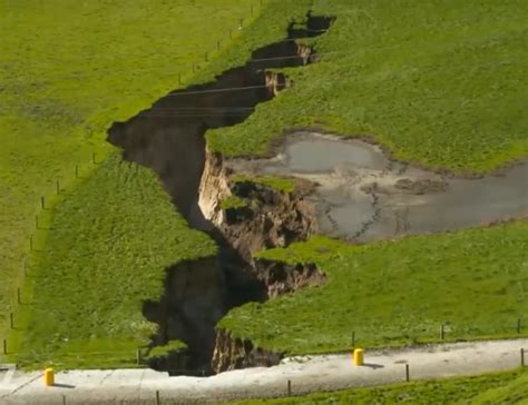 Biggest Ever Sinkhole Ripped Open In New Zealand And Unearthed