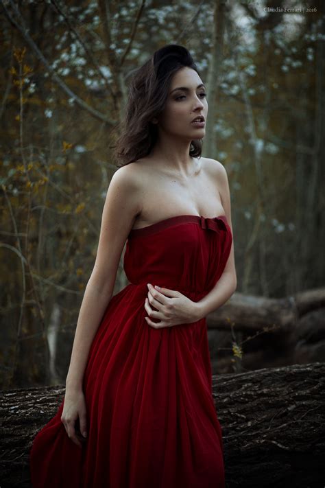 Orange models is now a leader in the industry and has quickly grown to become one of canada's largest and most diverse acting and modeling agencies in toronto & montreal. Claudia Ferrari - "Hidden self" Model: Erika Albonetti Stylist:...