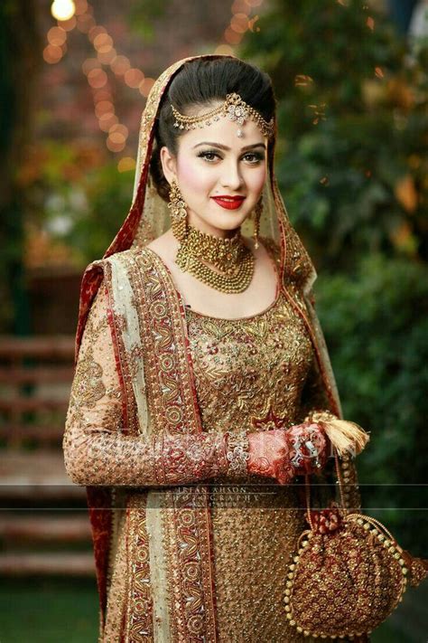 See more ideas about pakistani bridal dresses, pakistani wedding outfits, pakistani outfits. Gorgeous Pakistani Bride | Pakistani bridal, Pakistani ...