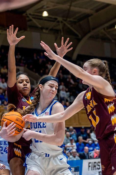 Duke Womens Basketball Downs Iona In First Round Of Ncaa Tournament