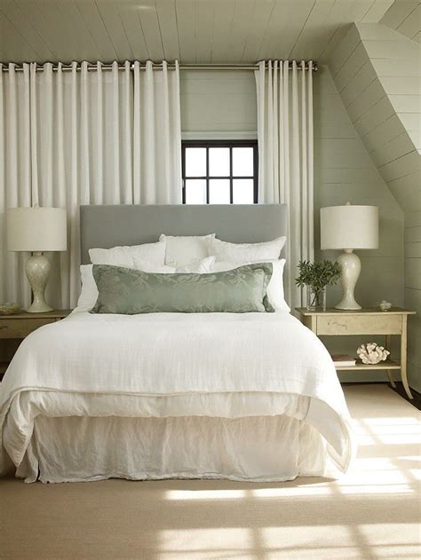 Check spelling or type a new query. f center windows window behind bed | Wall Pin Gallery ...