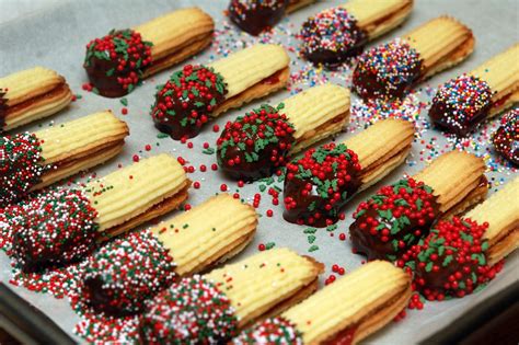 Jam Sandwiched Butter Cookies Dipped In Chocolate And Sprinkles Recipe