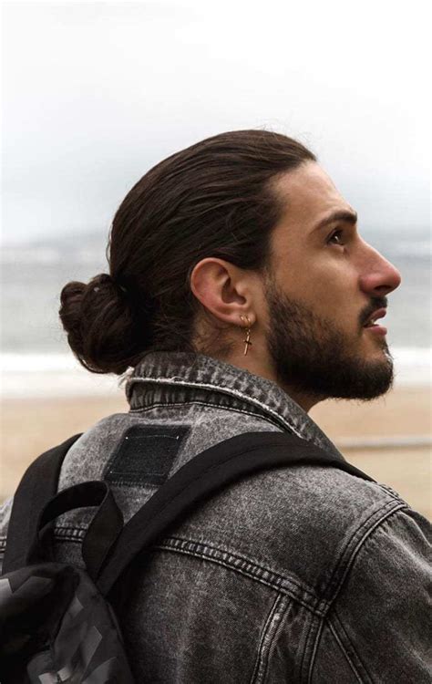 Guys with curly hair can appreciate the struggle to cut and style this unique hair type. 17 Latest Ponytail Hairstyle For Men - Men's Hairstyle 2020