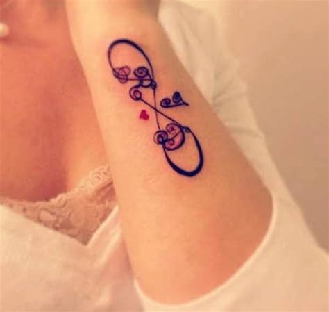 Check spelling or type a new query. Delicados tatuajes para mujeres en el brazo - Soy Moda