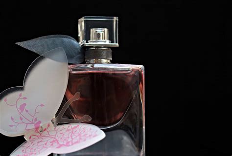 Free Picture Perfume Bottle Glass Fragrance Butterfly Liquid Object