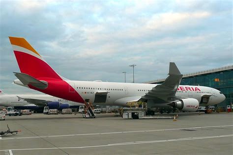 Iberia Fleet Airbus A330 200 Details And Pictures