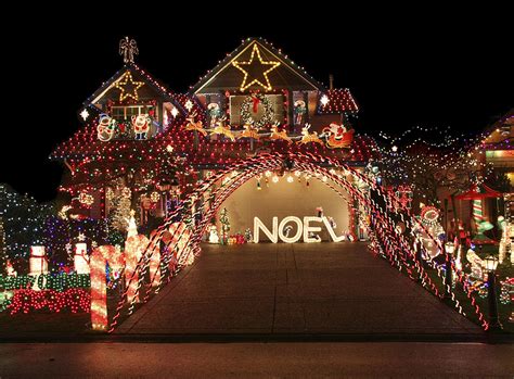 Craziest Or Coolest Christmas Lights Displays