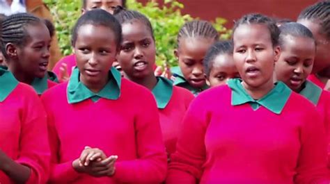 کینیا میں فٹبال کے ذریعے کم عمری کی شادی کے خلاف مہم Bbc News اردو