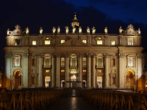 Vatican At Night Tour With Secret Room Semi Private Experience Livtours
