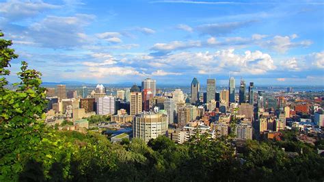 Montréal Canada Urban Landscape Buildings Apartments Clouds Sunny