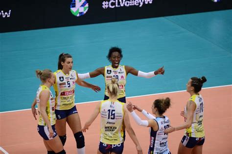 Su sky speciale le pantere di conegliano dalla sede della garbellotto. Volley femminile, Conegliano sbaraglia il Nantes. Torna ...