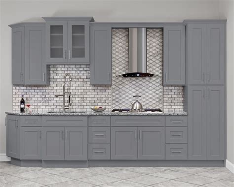 Hartford Grey Kitchen Cabinets In 2020 Kitchen Cabinet Door Styles