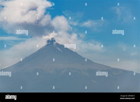 Popocatepetl Volcano Explosive Eruption Puebla State Mexico Stock