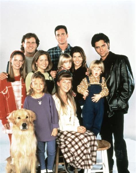 Fuller House Review Same Show Different Decade Cnn
