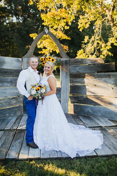 Gorgeous Tennessee Sunflower Wedding Inspiration