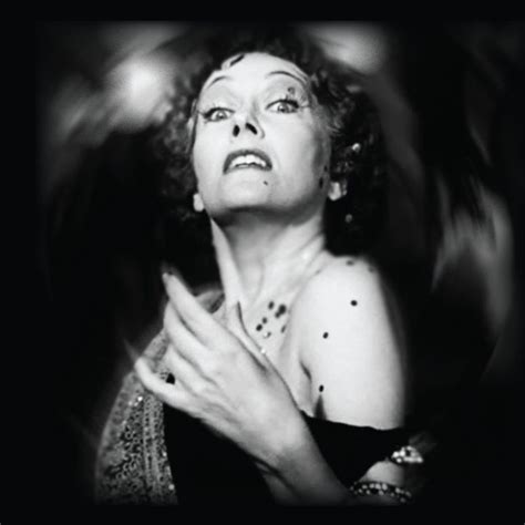 The Great Norma Desmond In Old Movies Greatful Moment Of Silence