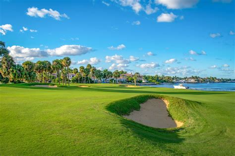 North Palm Beach Country Club Golf Property