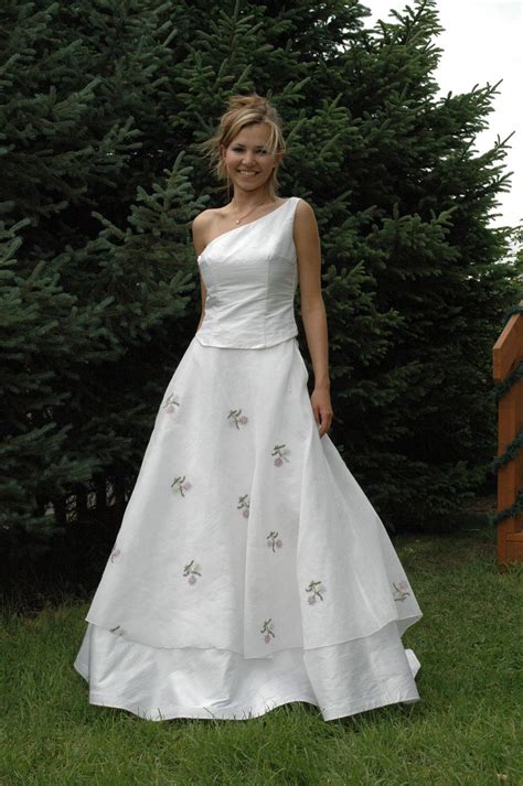 Pure silk wedding dress yards. Custom Pure Silk Wedding Dress by NaKiDesigns on Etsy ...