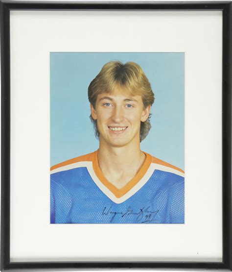Wayne Gretzky Rookie Era Signed Photograph Psa