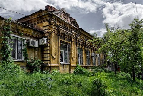 Picturesque Old Houses Of Mariupol · Ukraine Travel Blog