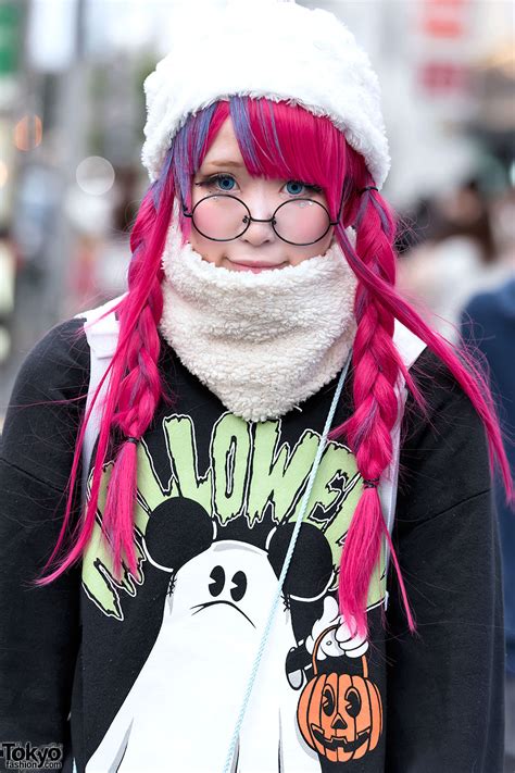 Knowledge of how to dress fashionably. Harajuku Girls in Oversized Sweatshirts, Manga Pins, Nesin ...