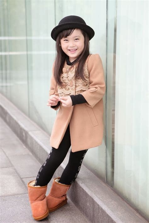Lemari baju untuk pakaian kesayangan desain minimalis model beragam berbahan kayu dengan harga & kualitas terbaik. 30 Model Baju Anak Korea Perempuan Branded Cute