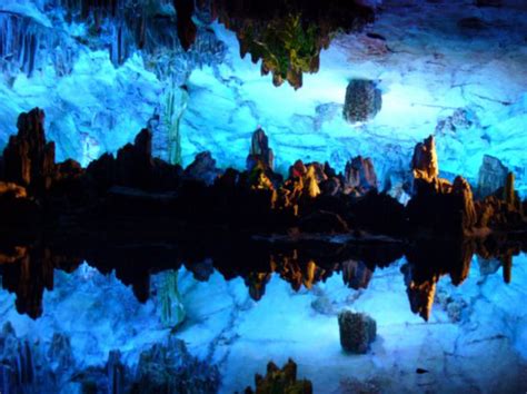 Reed Flute Cave Photo