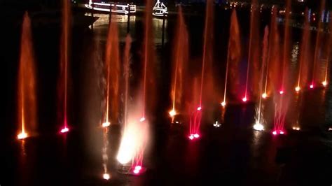 Light And Water Show In Dubai Festival City 2014 Youtube