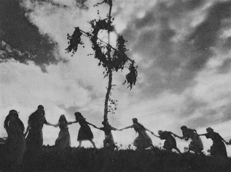 Old Mysterious Photos Of Witches The Ghost Diaries