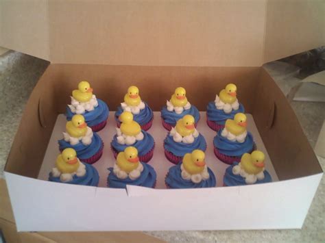 It's been approximately nine months since my last craft post, so how about another just for fun? Cakes By Lee: Duckies